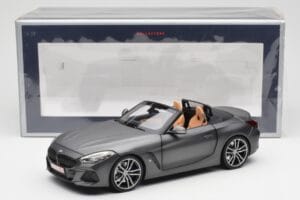 BMW Z4 G29 Gris Metallic Norev 1:18 183270 Métal Moulé — image 8 sur 8