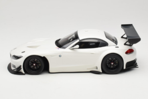 BMW Z4 GT3 E89 Blanc Minichamps 1:18 151122301 Métal Moulé — image 3 sur 6