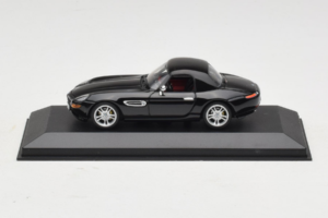 BMW Z8 Noir Hardtop Minichamps 1:43 BMW018 Métal Moulé