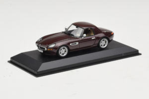 BMW Z8 Marron Hardtop Minichamps 1:43 BMW019 Métal Moulé — image 2 sur 4