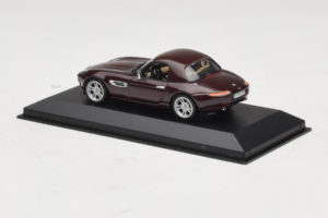 BMW Z8 Marron Hardtop Minichamps 1:43 BMW019 Métal Moulé — image 3 sur 4