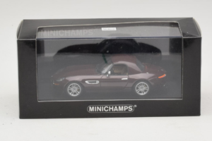 BMW Z8 Marron Hardtop Minichamps 1:43 BMW019 Métal Moulé — image 4 sur 4