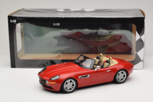 BMW Z8 Rouge Minichamps 1:18 155024230 Métal Moulé — image 6 sur 6