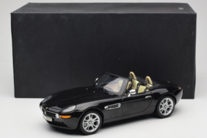 BMW Z8 Noir Kyosho 1:18 80439411729 Métal Moulé — image 9 sur 9
