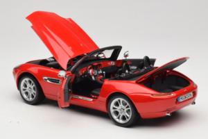 BMW Z8 Rouge Kyosho 1:18 80439411730 Métal Moulé — image 6 sur 9