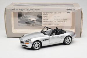 BMW Z8 E52 Cabriolet Argent Kyosho 1:18 80432411551 Métal Moulé — image 8 sur 8