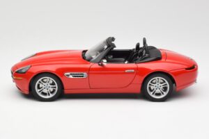 BMW Z8 E52 Rouge AUTOart 1:18 70513 Métal Moulé — image 4 sur 8