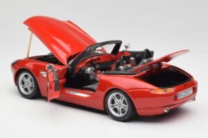 BMW Z8 E52 Rouge Métallisé Bburago 1:18 18-12032 Métal Moulé — image 5 sur 8