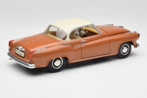 Borgward Isabella Coupé Bronze Blanc Revell 1:18 08982 Métal Moulé — image 3 sur 8
