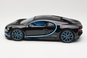 Bugatti Chiron Noir & Bleu Bburago 1:18 18-11040BK Métal Moulé — image 4 sur 8
