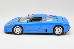 Bugatti EB110 Bleu Bburago 1:18 3035 Métal Moulé — image 4 sur 8