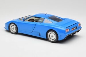 Bugatti EB110 Bleu Bburago 1:18 3035 Métal Moulé — image 7 sur 8