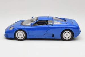 Bugatti EB110 Bleu Foncé Bburago 1:18 3035-DB Métal Moulé — image 4 sur 8