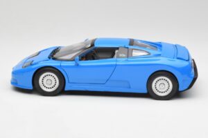 Bugatti EB110 GT Bleu Anson 1:18 30303-W Métal Moulé — image 4 sur 8