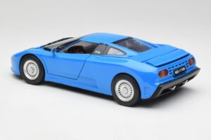 Bugatti EB110 GT Bleu Anson 1:18 30303-W Métal Moulé — image 7 sur 8