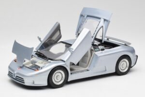 Bugatti EB110 SS Argent Anson 1:18 30303-W-M2 Métal Moulé — image 2 sur 8