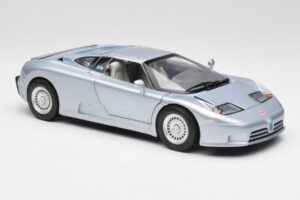 Bugatti EB110 SS Argent Anson 1:18 30303-W-M2 Métal Moulé — image 6 sur 8