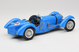 Bugatti Type 51 Grand Prix #14 Bleu Bburago 1:18 3012-M1 Métal Moulé — image 2 sur 6