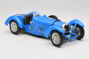 Bugatti Type 51 Grand Prix #14 Bleu Bburago 1:18 3012-M1 Métal Moulé — image 4 sur 6