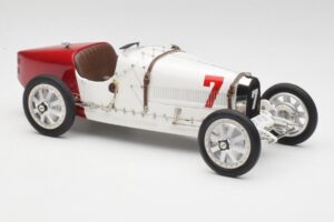 Bugatti Type 35 GP Poland 1924 CMC 1:18 M-100 B-003 Métal Moulé — image 4 sur 6