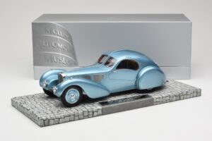 Bugatti Type 57SC Atlantic Bleu Minichamps 1:18 107110320 Métal Moulé — image 6 sur 6