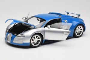 Bugatti Veyron Edition Centenaire Chrome Blue Minichamps 1:18 100110850 Métal Moulé — image 2 sur 8