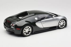 Bugatti Veyron Edition Centenaire Chrome Green Minichamps 1:18 100110852 Métal Moulé — image 3 sur 8