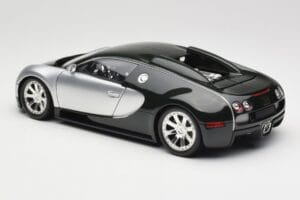 Bugatti Veyron Edition Centenaire Chrome Green Minichamps 1:18 100110852 Métal Moulé — image 7 sur 8