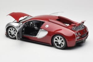 Bugatti Veyron Edition Centenaire Chrome Red Minichamps 1:18 100110851-O Métal Moulé — image 5 sur 8