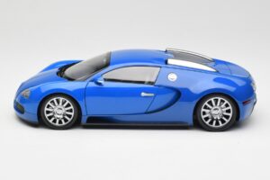 Bugatti Veyron Bleu Clair Bleu Foncé Minichamps 1:18 100110821 Métal Moulé — image 4 sur 8