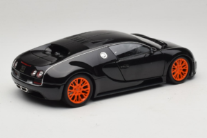 Bugatti Veyron Super Sport Black Metallic Minichamps 1:18 100110842 Métal Moulé — image 3 sur 8