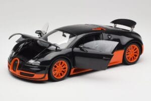 Bugatti Veyron Super Sport World Record Edition Carbon & Orange Minichamps 1:18 100110840 Métal Moulé — image 2 sur 8