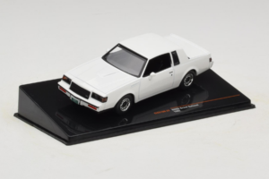 Buick Grand National Blanc IXO 1:43 CLC576N Métal Moulé — image 2 sur 4