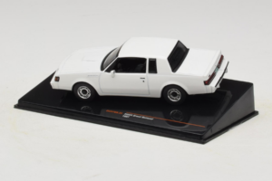 Buick Grand National Blanc IXO 1:43 CLC576N Métal Moulé — image 3 sur 4