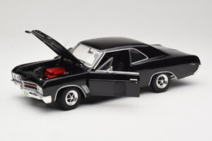 Buick GS 400 Noir American Muscle 1:18 33086 Métal Moulé — image 2 sur 8