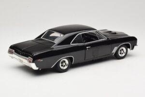Buick GS 400 Noir American Muscle 1:18 33086 Métal Moulé — image 3 sur 8