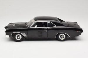 Buick GS 400 Noir American Muscle 1:18 33086 Métal Moulé — image 4 sur 8