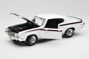 Buick GSX Blanc American Muscle 1:18 AMM1322/06 Métal Moulé — image 2 sur 8