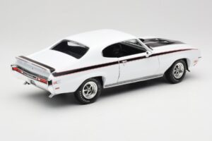 Buick GSX Blanc American Muscle 1:18 AMM1322/06 Métal Moulé — image 3 sur 8