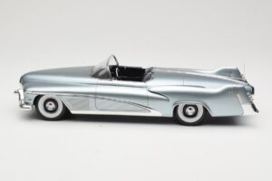 Buick Le Sabre Concept Light Blue Metallic BoS Models 1:18 BOS199 Résine — image 3 sur 6