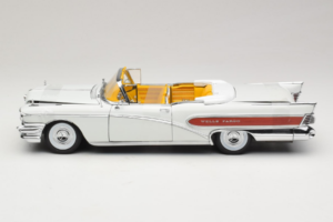 Buick Limited Wells Fargo Bleu Sun Star 1:18 4821 Métal Moulé — image 3 sur 6