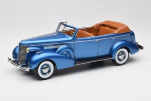 Buick Roadmaster 80-C Four Door Phaeton Blue Metallic BoS Models 1:18 BOS372 Résine