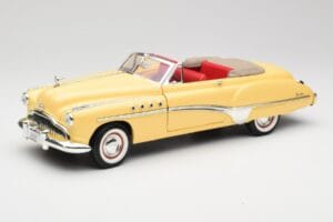 Buick Roadmaster Chrome Yellow Motormax 1:18 23124646-M17 Métal Moulé