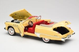Buick Roadmaster Chrome Yellow Motormax 1:18 23124646-M17 Métal Moulé — image 5 sur 8