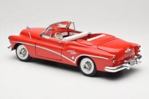 Buick Skylark Cabriolet Rouge Motormax 1:18 73129 Métal Moulé — image 7 sur 8