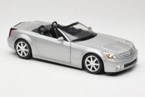 Cadillac XLR Cabriolet Argent Hot Wheels 1:18 53838 Métal Moulé — image 6 sur 8