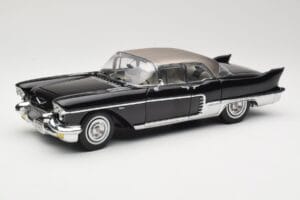 Cadillac Brougham Noir Sun Star 1:18 4001 Métal Moulé