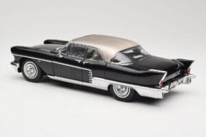 Cadillac Brougham Noir Sun Star 1:18 4001 Métal Moulé — image 7 sur 8