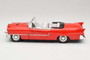 Cadillac Cabriolet Rouge James Dean Solido 1:18 98019 Métal Moulé — image 4 sur 8