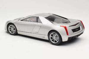 Cadillac Cien Argent Hot Wheels 1:18 57296 Métal Moulé — image 7 sur 8